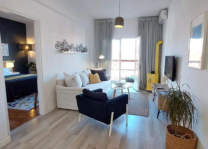 Aay- Best Corfu Town & Sea Apart 2Bedroom Renovated + Lift / Comfy&Design+Wifi