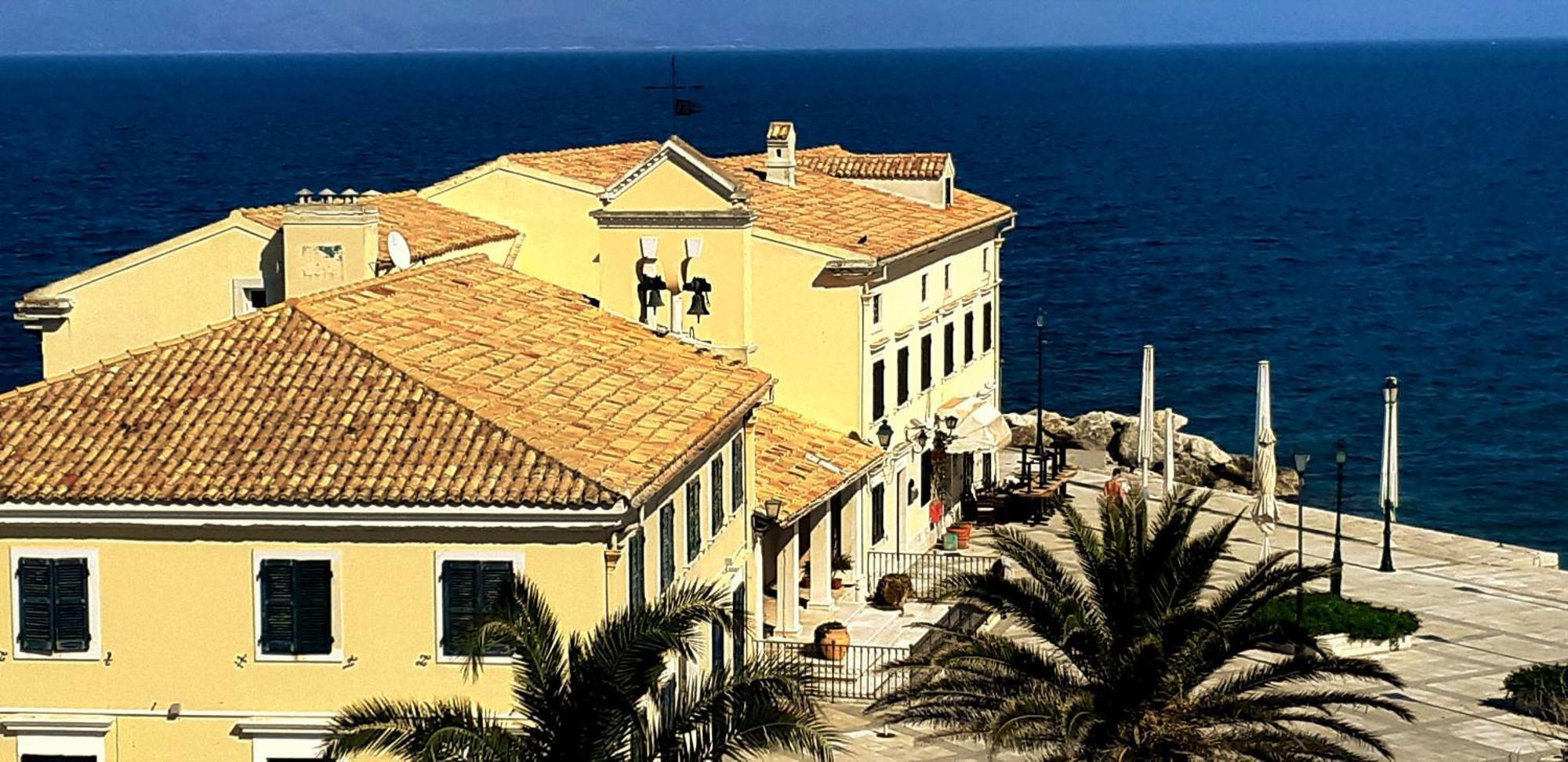 Apartment Aay- Corfu Town & Sea 2bedroom Renovated + Lift / Comfy&design+wifi