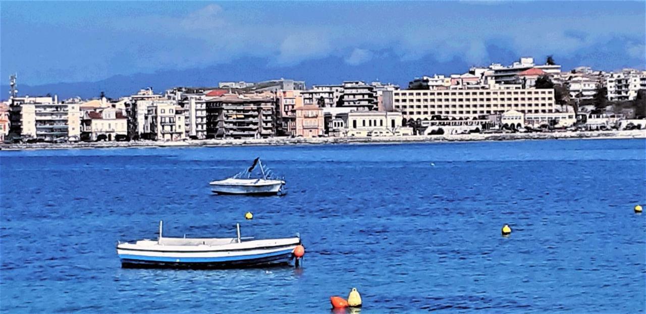 Aay- Corfu Town & Sea 2bedroom Renovated + Lift / Comfy&design+wifi *